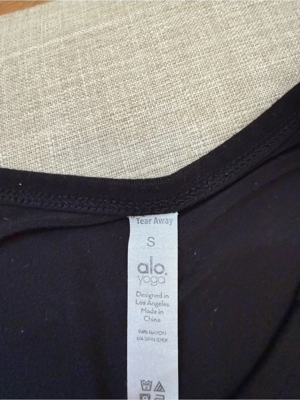ALO Yoga Cover Tank Twist Front Active Lounge Black Top Small